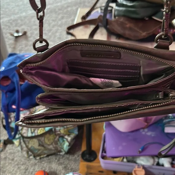 Lucky Brand Green Leather Textured Crossbody Bag - Picture 4 of 7